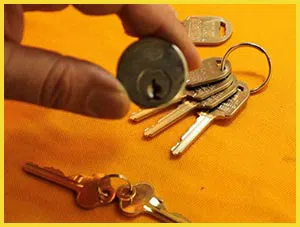 Downtown FL Locksmith Store, Downtown, FL 305-894-1742 - 73-10